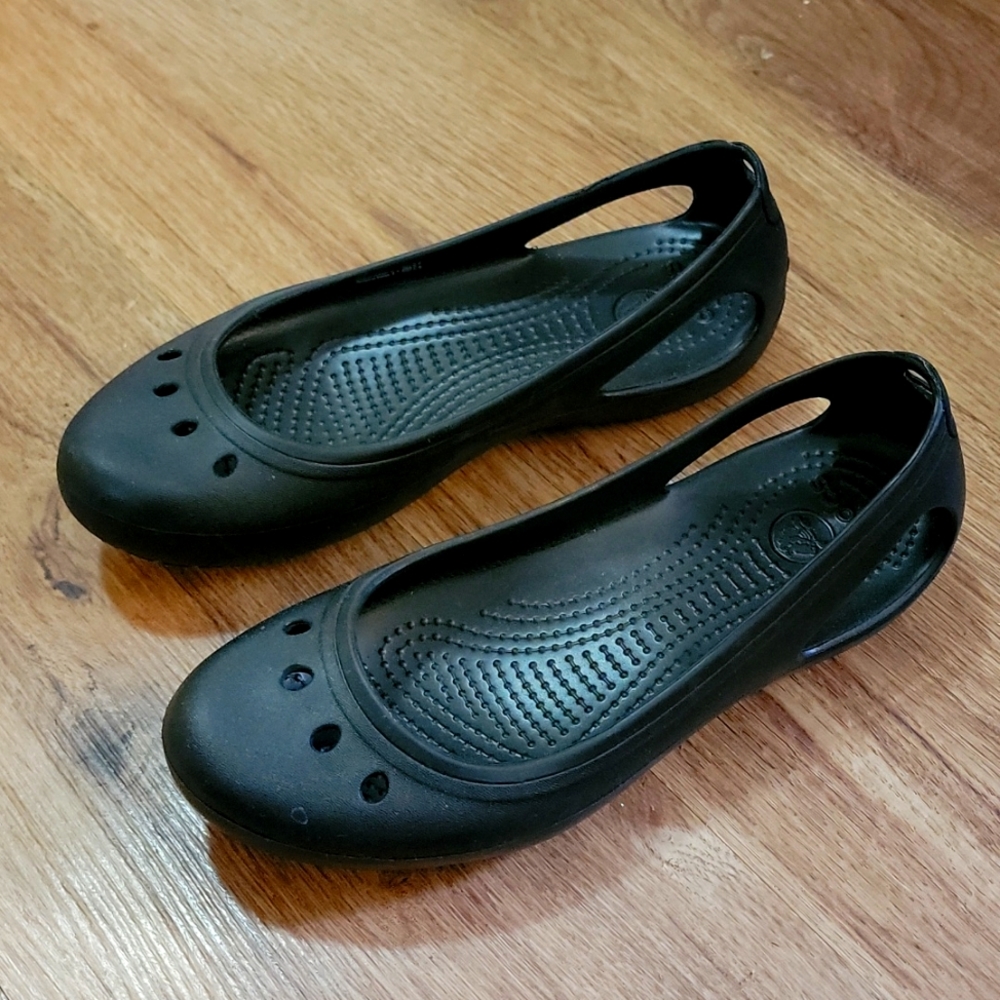 Black CROCS maryjane style